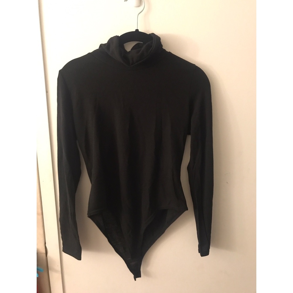 BRAND NEW NEVER WORN!!!
